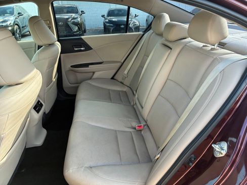 Used 2017 Honda Accord EX-L image 12