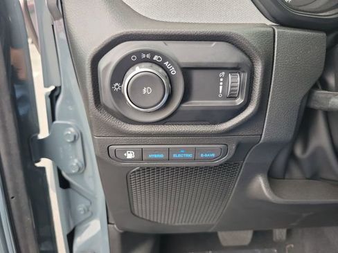 New 2024 Jeep Wrangler Unlimited image 19