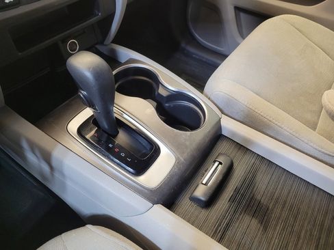 Used 2018 Honda Pilot LX image 26