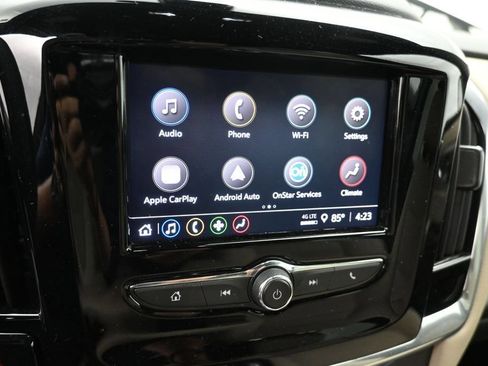 Used 2022 Chevrolet Traverse LS FWD image 16