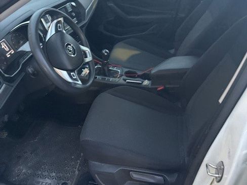 Used 2019 Volkswagen Jetta S w/ Driver Assistance Package image 15