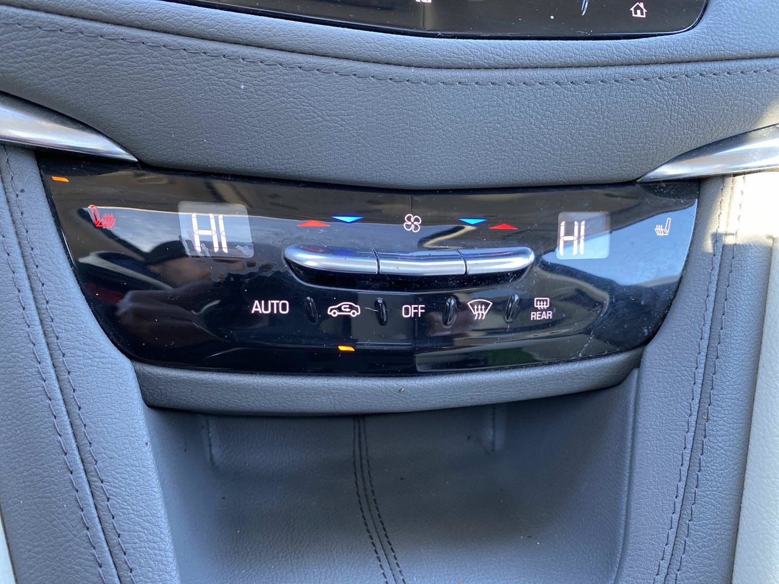 Used 2021 Cadillac XT5 Premium Luxury AWD/4WD image 13