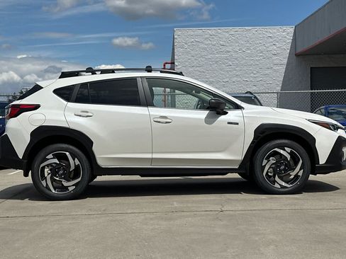 New 2026 Subaru Crosstrek 2.5i Limited w/ Convenience Package AWD/4WD image 2