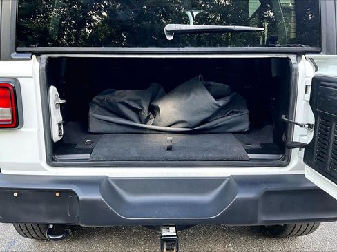 Used 2019 Jeep Wrangler Unlimited Sport AWD/4WD image 30