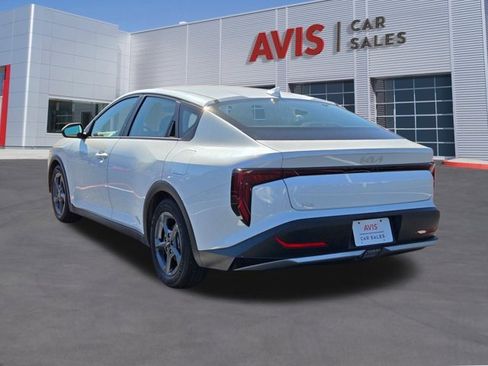 Used 2025 Kia K4 LXS image 10