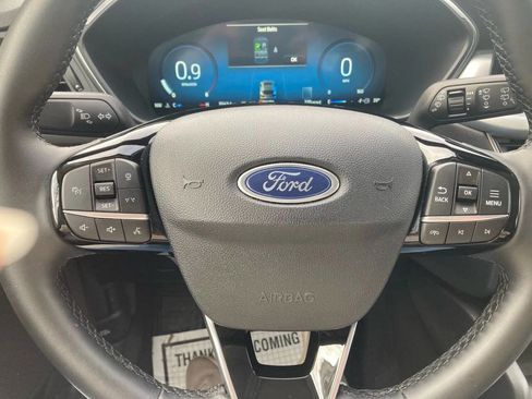 Used 2025 Ford Escape Platinum AWD/4WD image 22