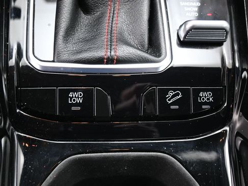 Used 2022 Jeep Compass Trailhawk image 36