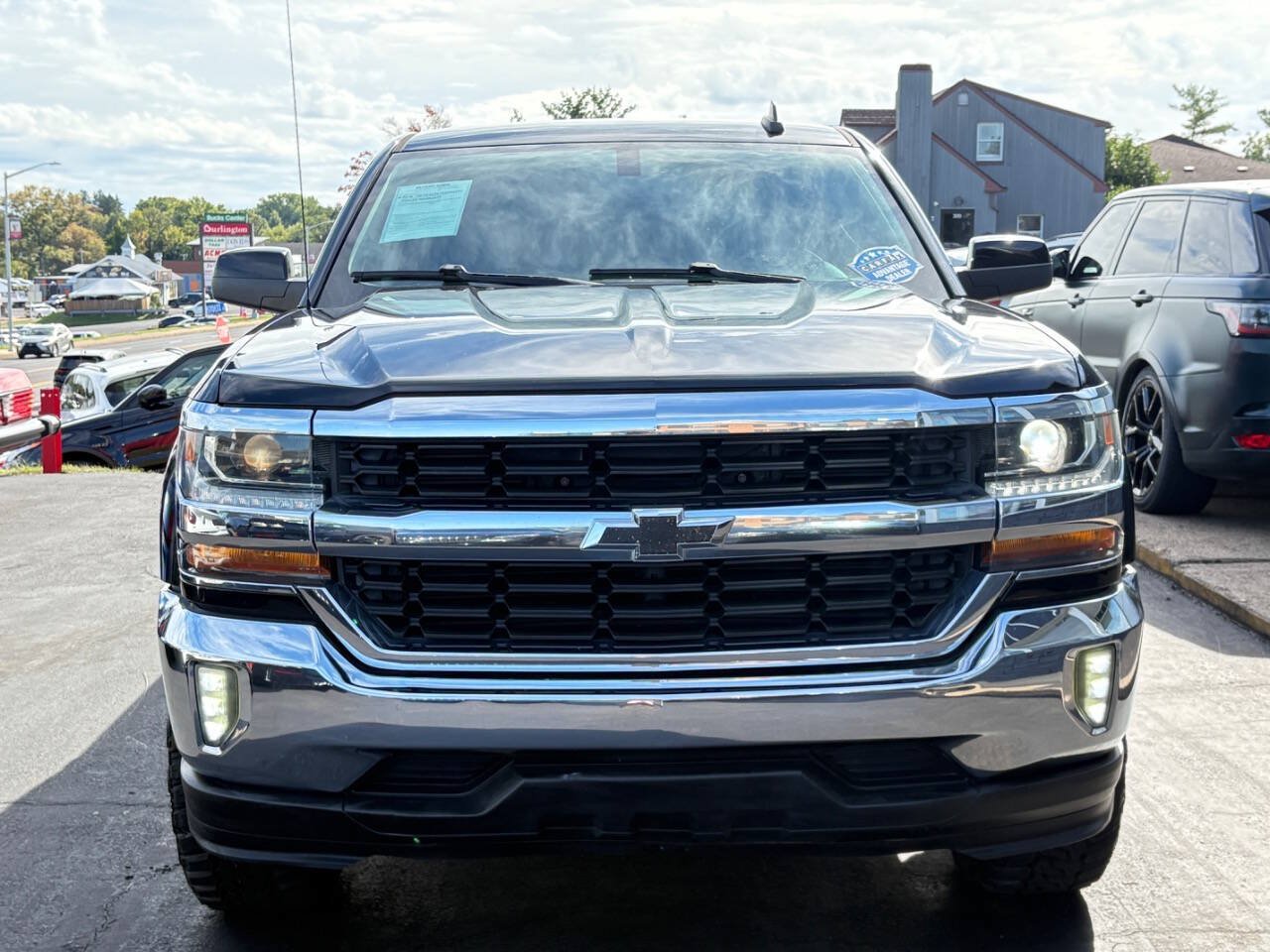 Used 2017 Chevrolet Silverado 1500 LT w/ All Star Edition RWD image 2