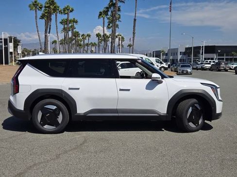 New 2026 Kia EV9 Wind AWD/4WD image 19