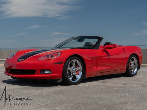 Used 2007 Chevrolet Corvette Convertible w/ Preferred Equipment Group RWD image 1