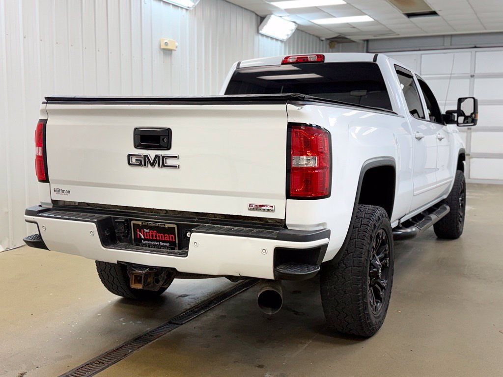 Used 2018 GMC Sierra 2500 SLT w/ Duramax Plus Package AWD/4WD image 7