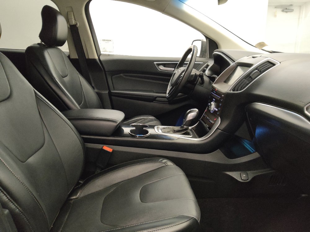 Used 2017 Ford Edge Titanium FWD image 21