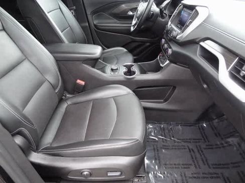 Used 2023 GMC Terrain SLT image 15