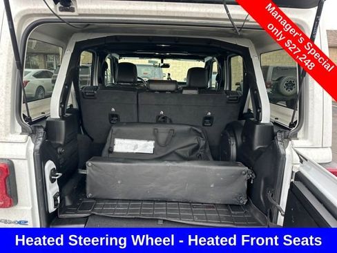 Used 2022 Jeep Wrangler Unlimited Sahara w/ Dual Top Group image 9