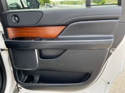 Used 2019 Lincoln Navigator L Reserve AWD/4WD image 44