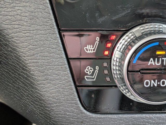 Used 2025 Mitsubishi Outlander SEL AWD/4WD image 26