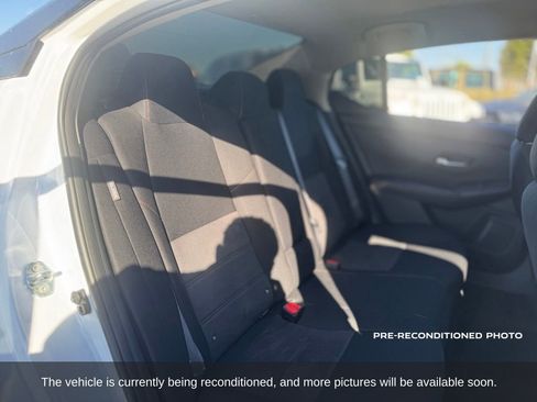 Used 2025 Nissan Sentra SR FWD image 13