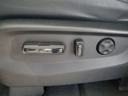 Used 2023 Honda Odyssey Touring image 17