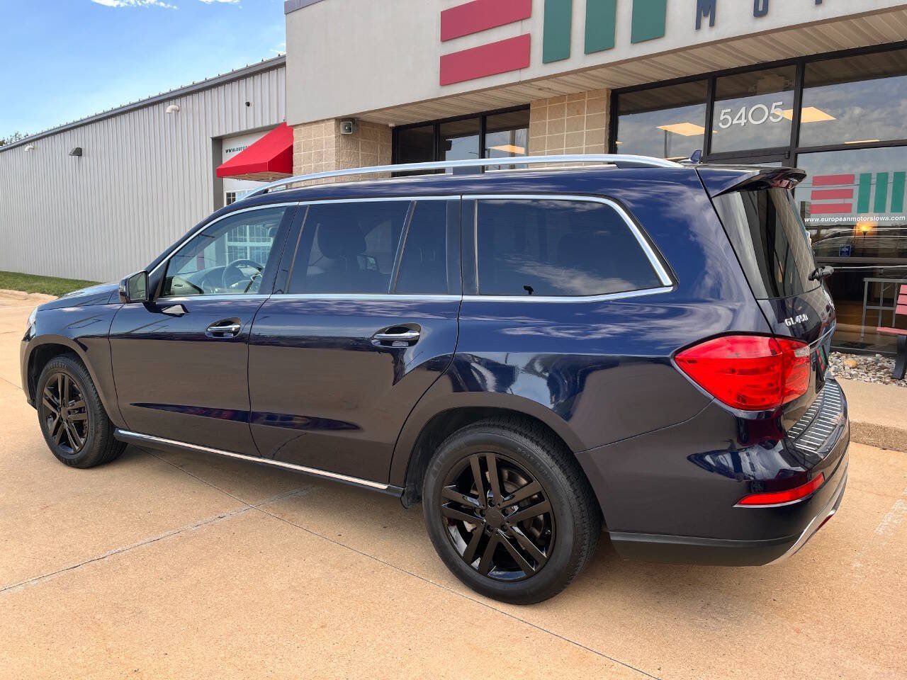 Used 2016 Mercedes-Benz GL 450 4MATIC image 3