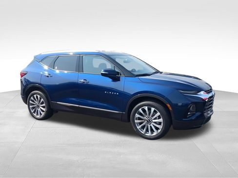Used 2022 Chevrolet Blazer Premier w/ Enhanced Convenience Package AWD/4WD image 2