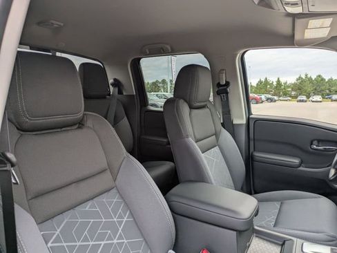 New 2026 Nissan Frontier SV w/ Tow Package RWD image 32