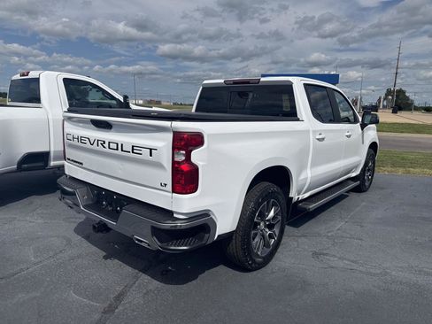 Used 2023 Chevrolet Silverado 1500 LT AWD/4WD image 4