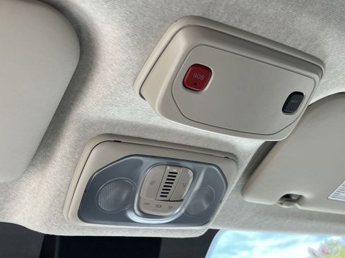 Used 2024 RAM ProMaster 1500 w/ Convenience Group image 28