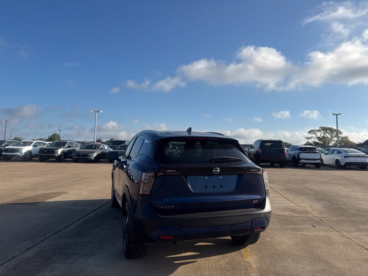 Certified 2025 Nissan Kicks SR FWD image 20