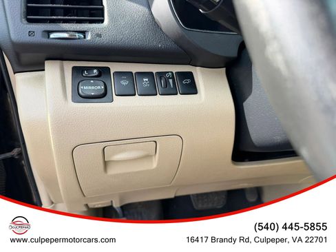 Used 2013 Toyota Highlander Limited AWD/4WD image 22