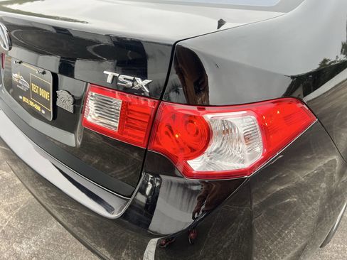 Used 2009 Acura TSX Sedan image 16