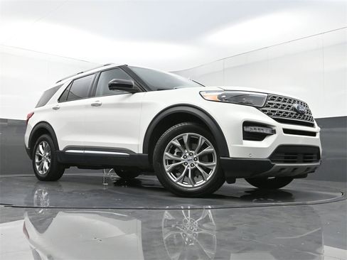 Used 2023 Ford Explorer Limited image 26