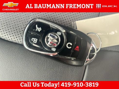 Used 2024 Buick Enclave Essence w/ Sport Touring Edition FWD image 29