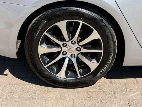 Used 2017 Acura TLX w/ Technology Package FWD image 7
