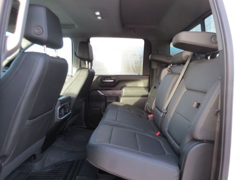 Certified 2022 Chevrolet Silverado 2500 LTZ w/ LTZ Premium Package AWD/4WD image 17