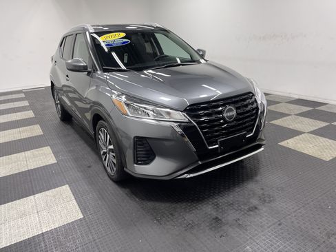 Used 2022 Nissan Kicks SV image 6