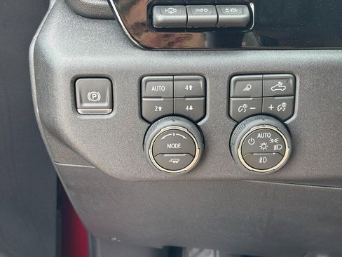 New 2026 Chevrolet Silverado 1500 High Country w/ Technology Package AWD/4WD image 12