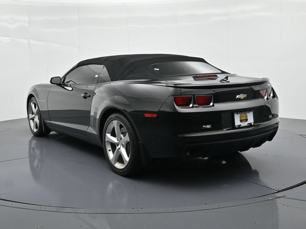 Used 2013 Chevrolet Camaro SS RWD image 8