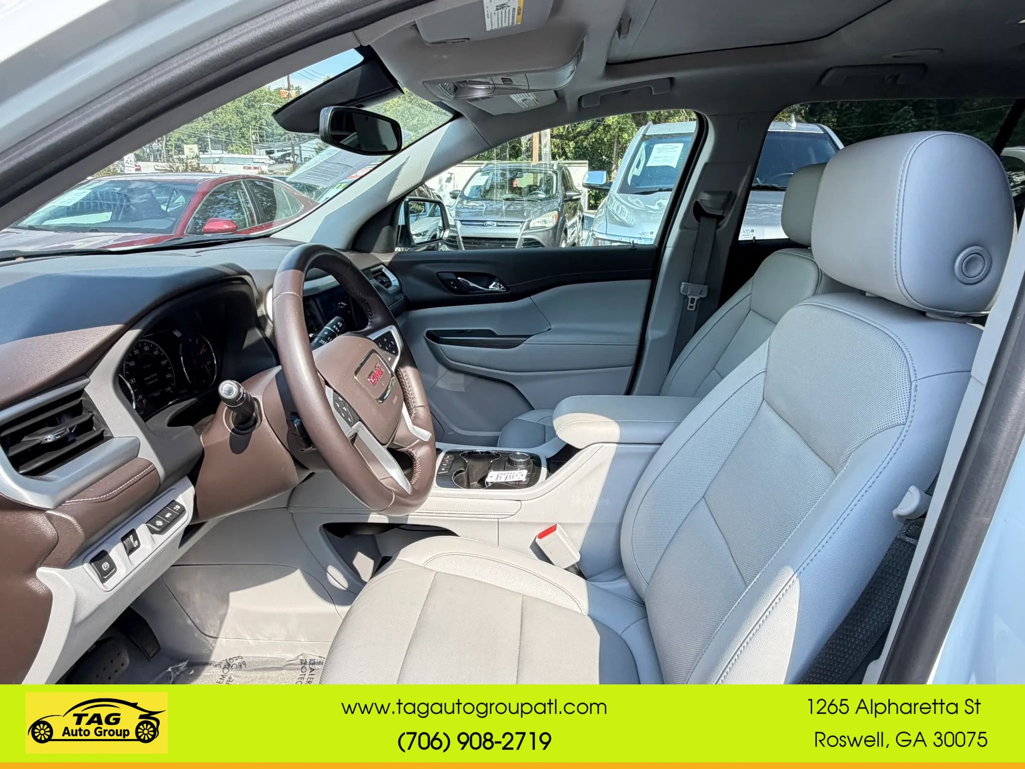 Used 2020 GMC Acadia SLT w/ Driver Alert Package II FWD image 16