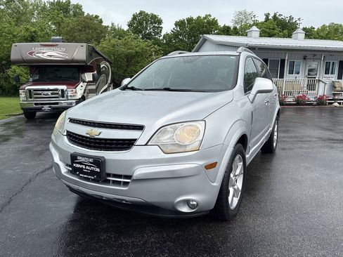 Used 2014 Chevrolet Captiva Sport LT FWD image 1