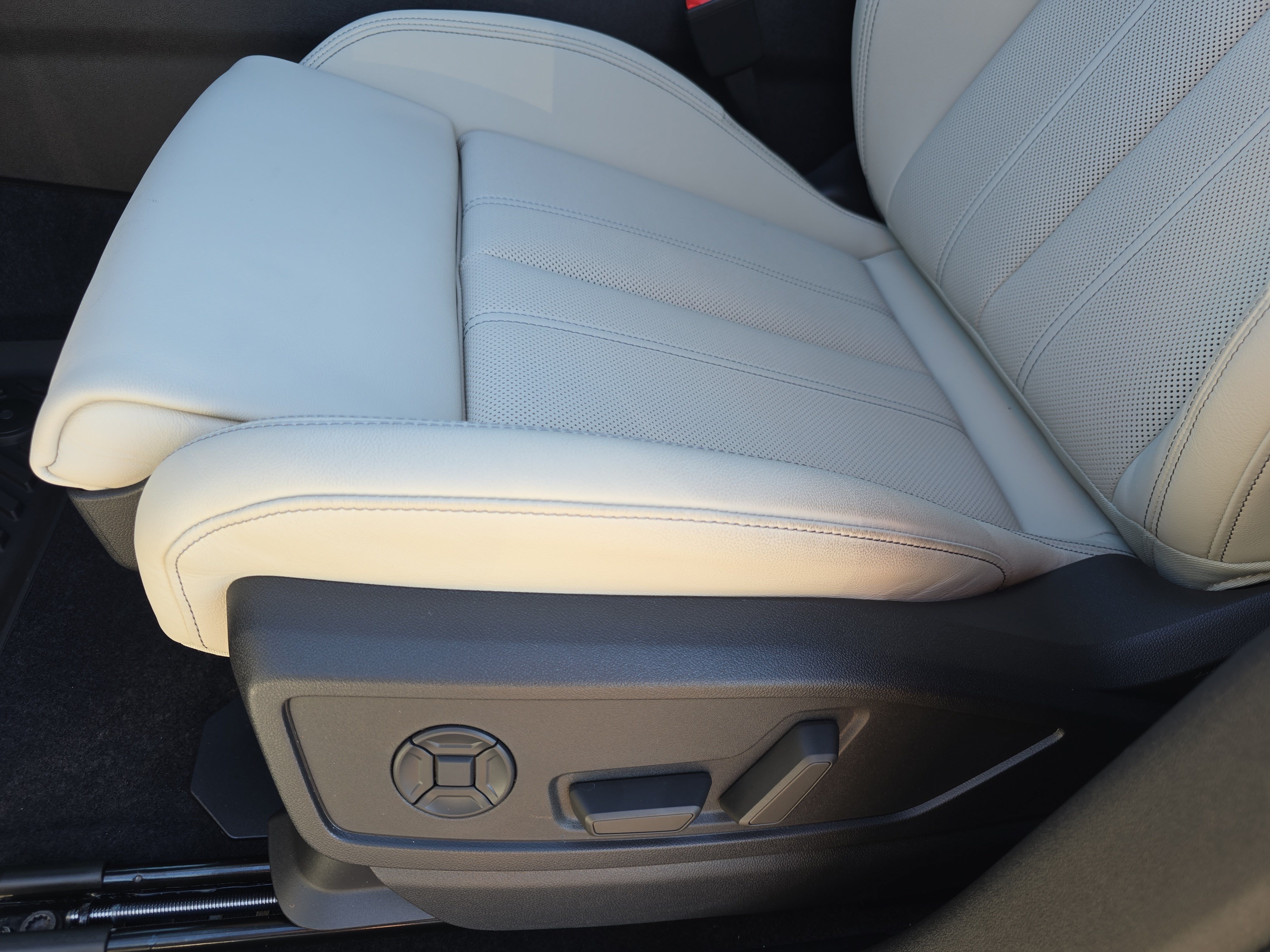 New 2026 Audi Q5 Premium Plus AWD/4WD image 28