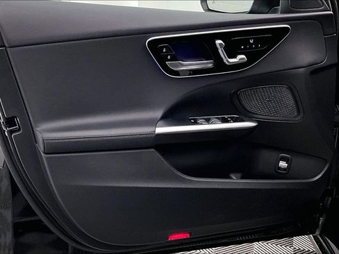 Used 2023 Mercedes-Benz C 300 Sedan image 24