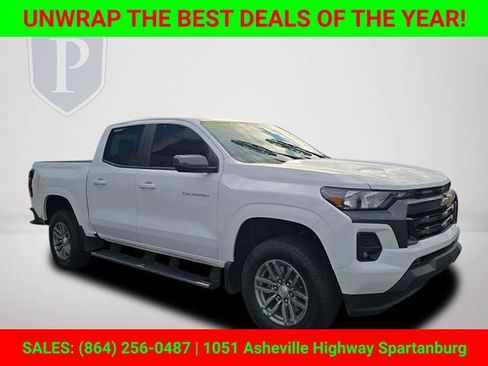 New 2024 Chevrolet Colorado LT w/ LT Convenience Package II image 2
