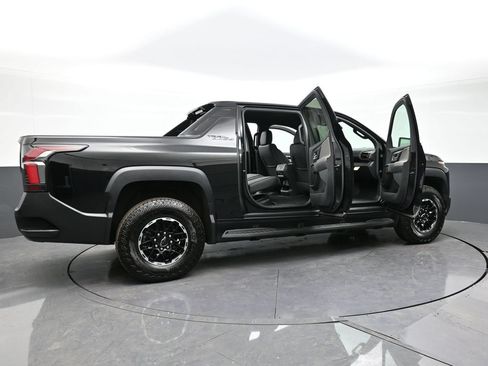 Used 2026 Chevrolet Silverado EV Trail Boss w/ Plus Package AWD/4WD image 32