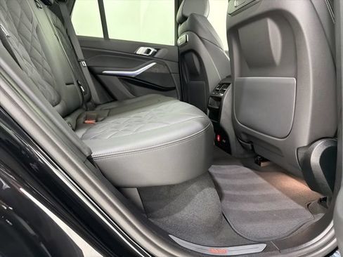 Certified 2024 BMW X5 xDrive40i AWD/4WD image 23