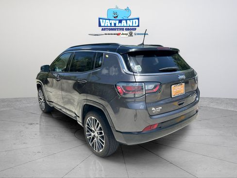 Certified 2022 Jeep Compass Limited w/ Elite Group AWD/4WD image 3