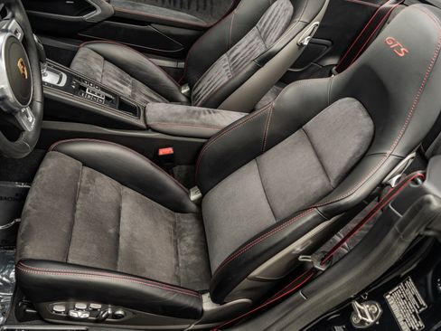 Used 2016 Porsche 911 Cabriolet image 26