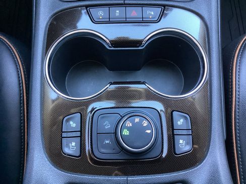 Used 2023 GMC Acadia AT4 w/ Technology Package image 28