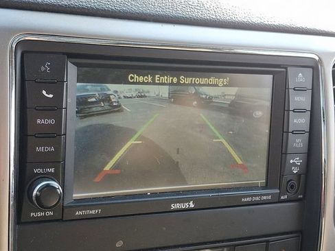 Used 2013 Jeep Grand Cherokee Limited image 20