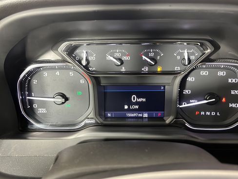Used 2022 GMC Sierra 1500 SLE w/ Driver Alert Package II AWD/4WD image 18