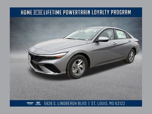 Used 2026 Hyundai Elantra SE w/ Cargo Package image 1